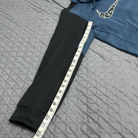 THERMA-FIT NIKE size M blue with military print - Picture 13 of 13